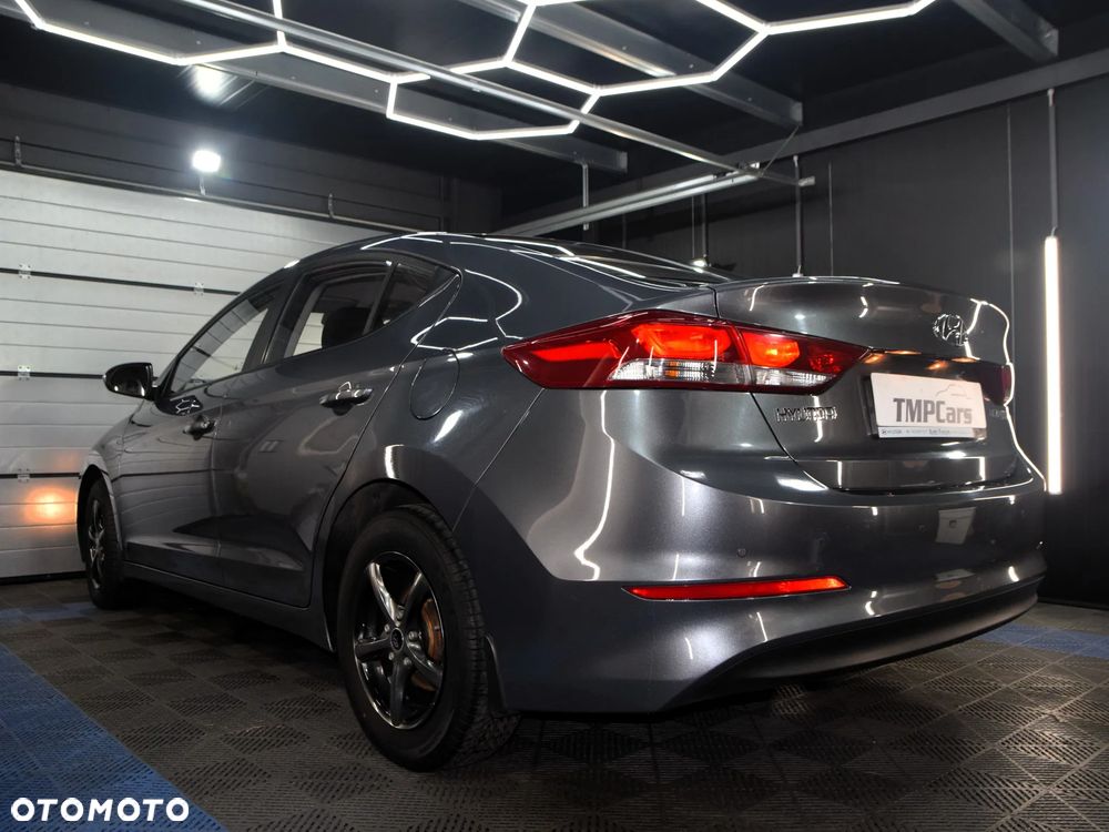 Hyundai Elantra 2018 photo 2