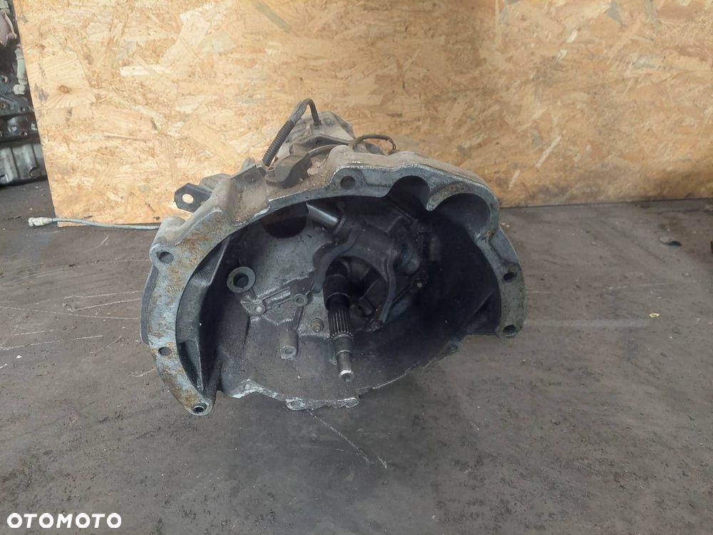 SKRZYNIA BIEGÓW RENAULT TRAFIC I 2.5 D MANUAL 5 BIEGÓW 09-00 770099287 - 2