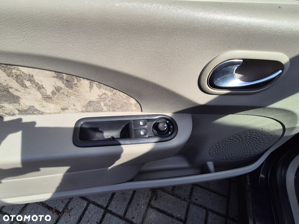 Renault Twingo - 17