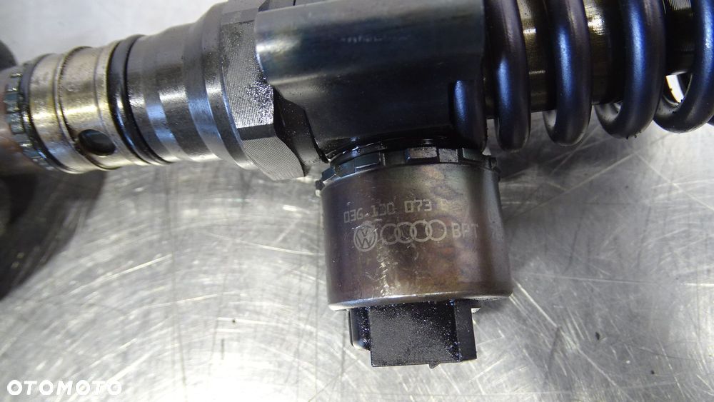 POMPOWTRYSK VOLKSWAGEN TOURAN I 2.0 03G130073B - 8