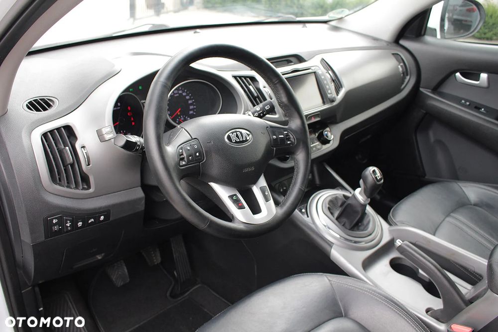 Kia Sportage 1.6 GDI 2WD ISG Dream-Team Edition - 17