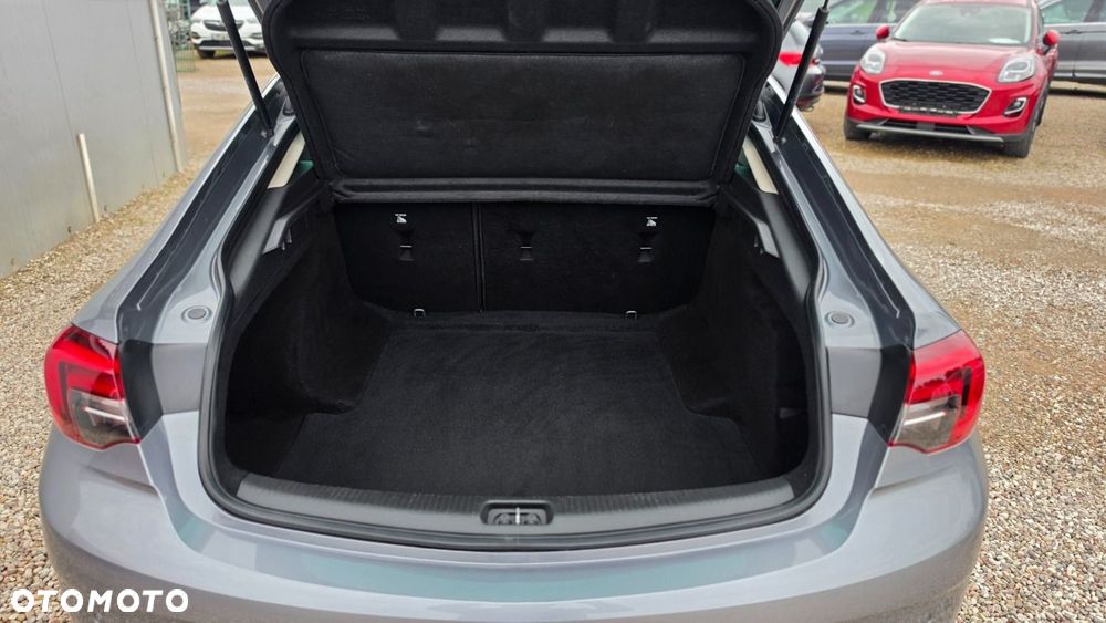 Opel Insignia - 27