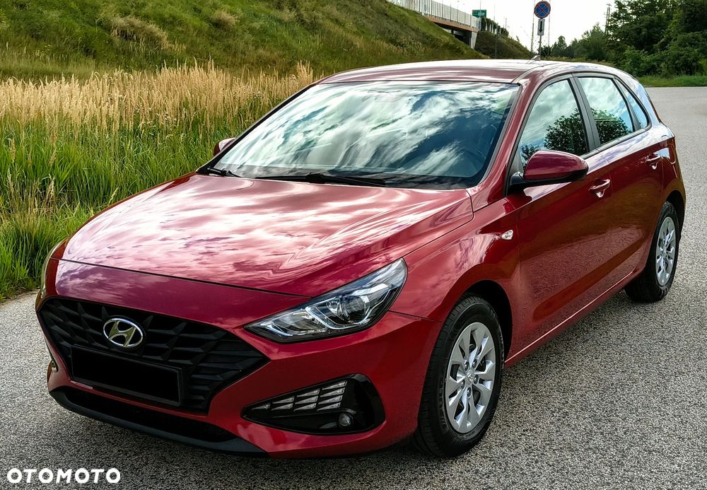 Hyundai i30 1.5 DPI Classic + - 21