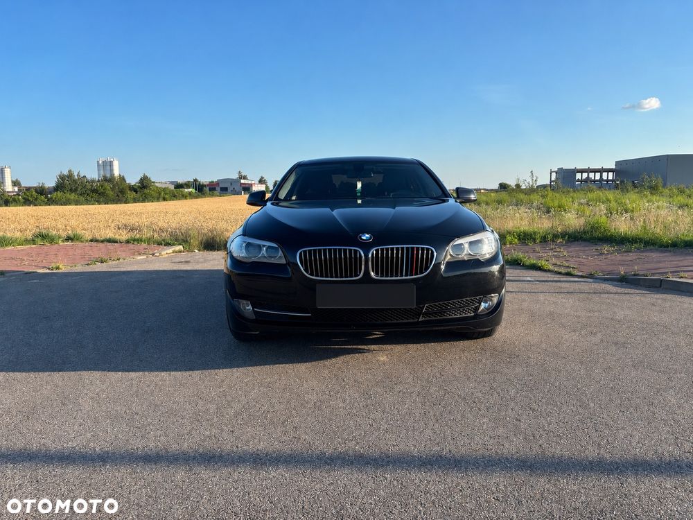BMW Seria 5 520d xDrive - 1