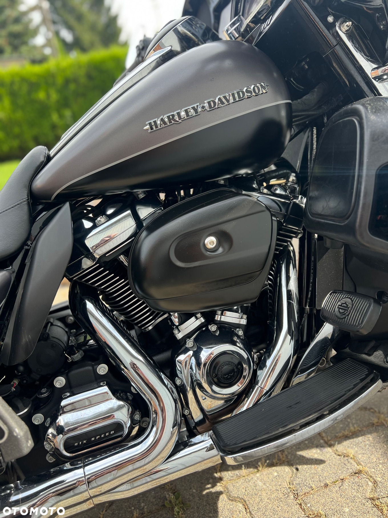 Harley-Davidson FLH Electra Glide - 14