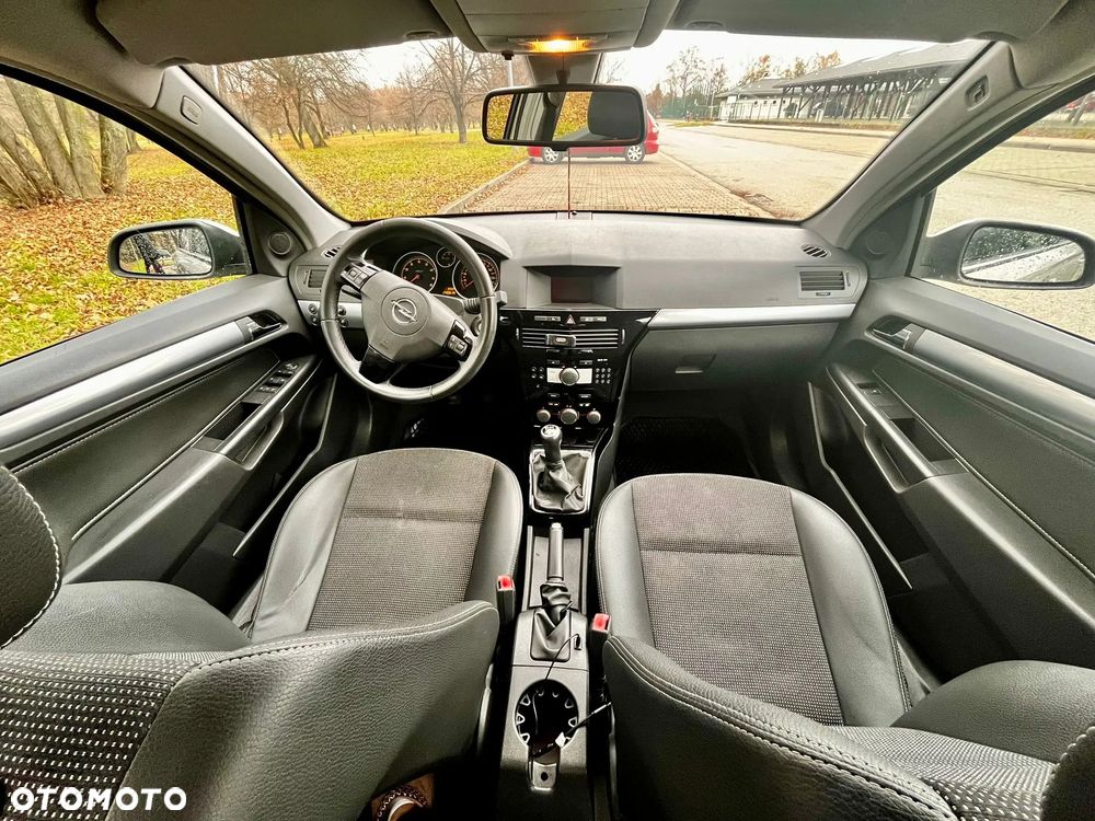 Opel Astra 1.6 Turbo Edition - 6