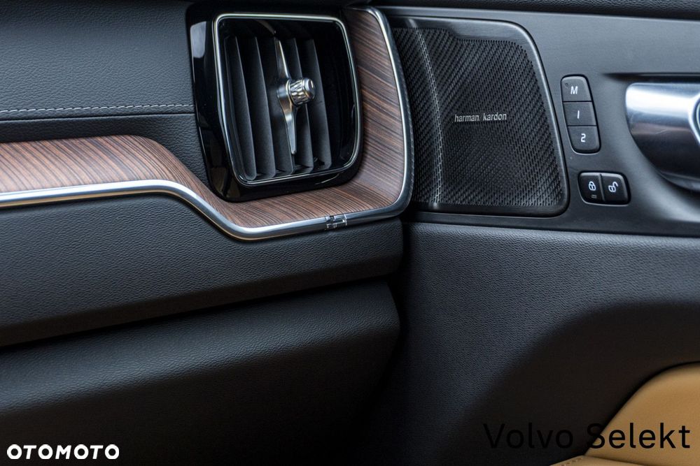 Volvo XC 60 - 21