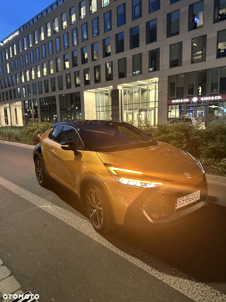 Toyota C-HR 2.0 Hybrid Dynamic Force Executive Premiere Edition - 2