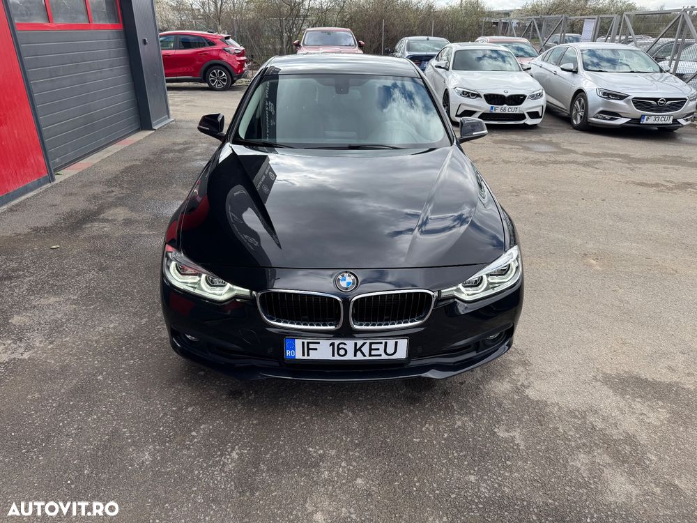 BMW Seria 3 318i Sport Line - 14