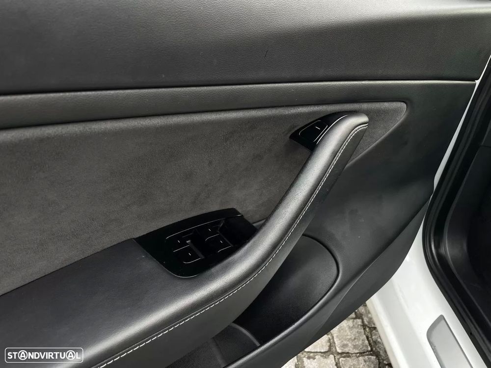 Tesla Model 3 AWD Dual Motor Performance - 35