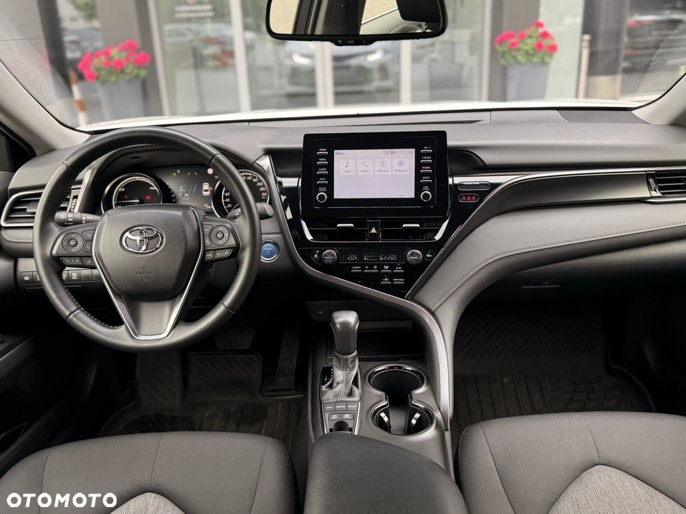 Toyota Camry 2.5 Hybrid Comfort CVT - 16