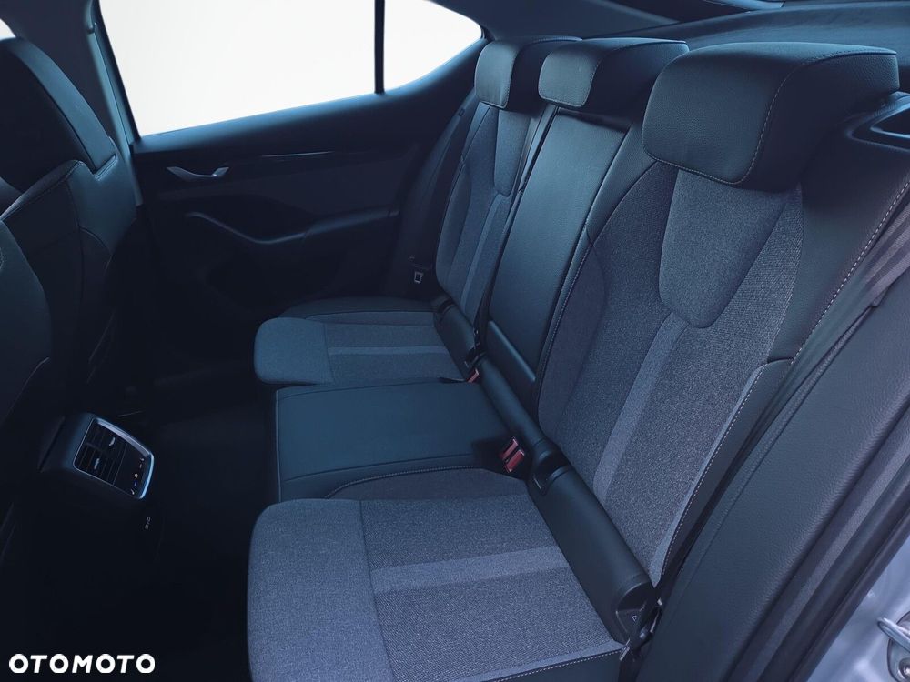 Skoda Octavia 1.5 TSI mHEV Selection DSG - 12