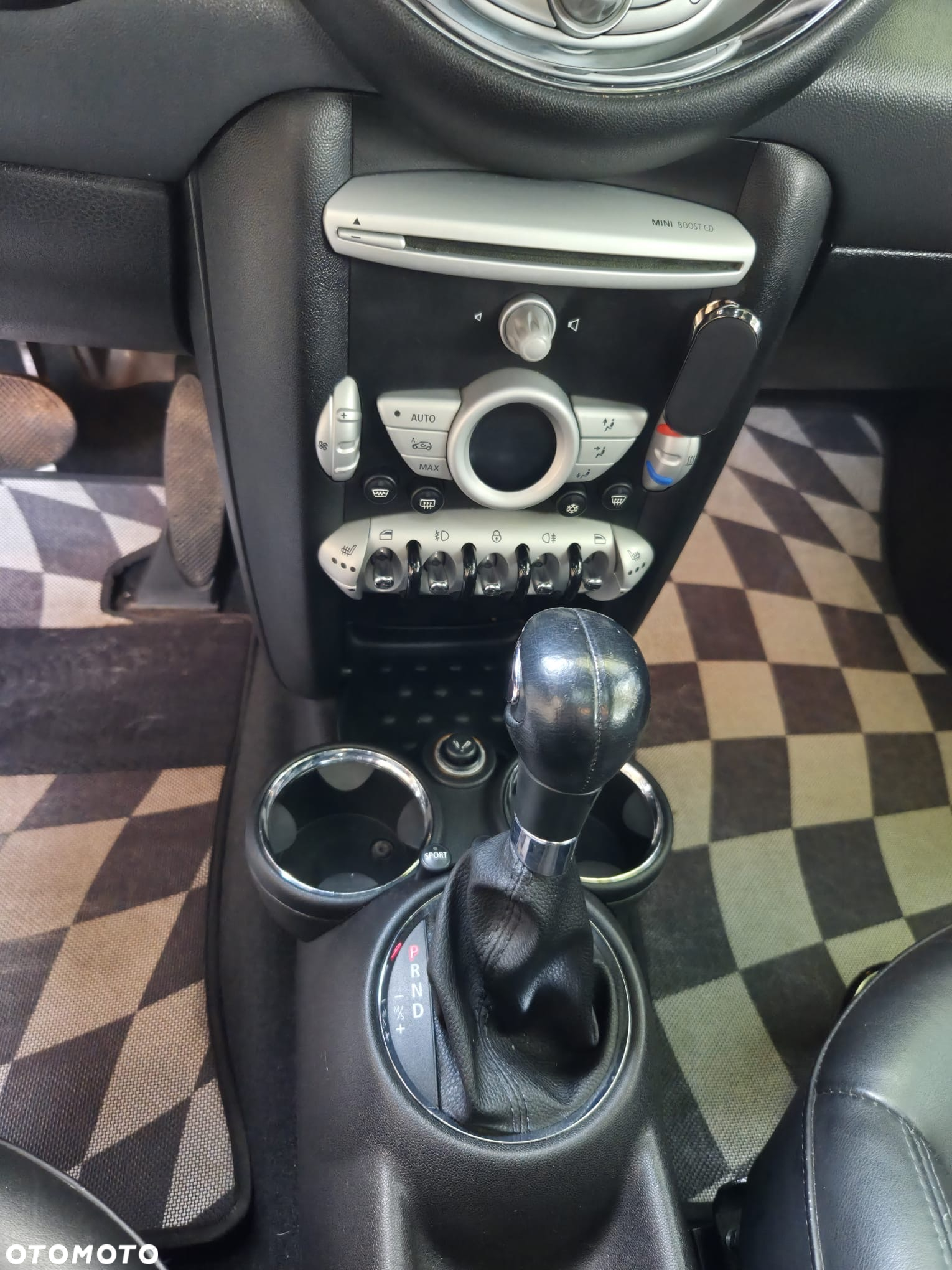 MINI Clubman Cooper D - 24