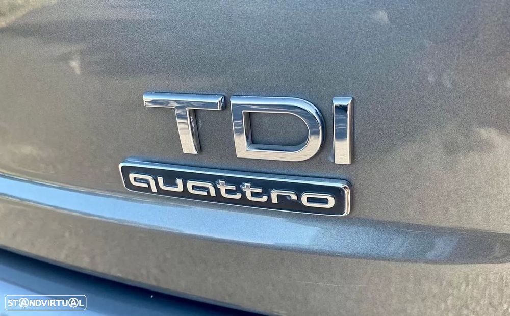 Audi Q7 3.0 TDi quattro S-line Tiptronic 7L - 23