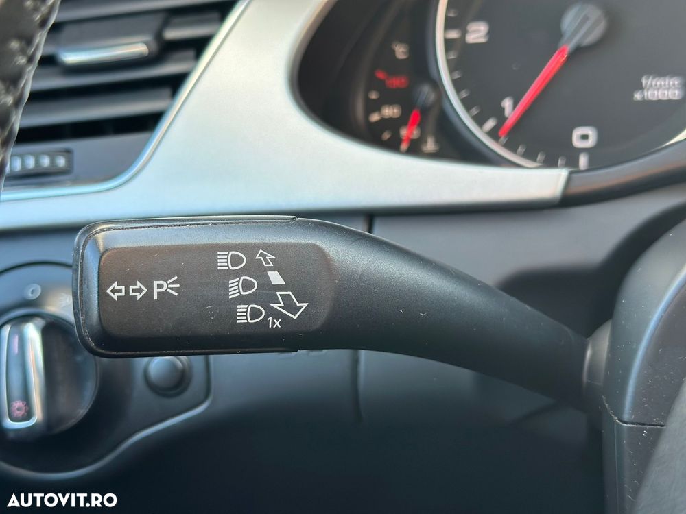 Audi A4 2.0 TDI B8 - 17