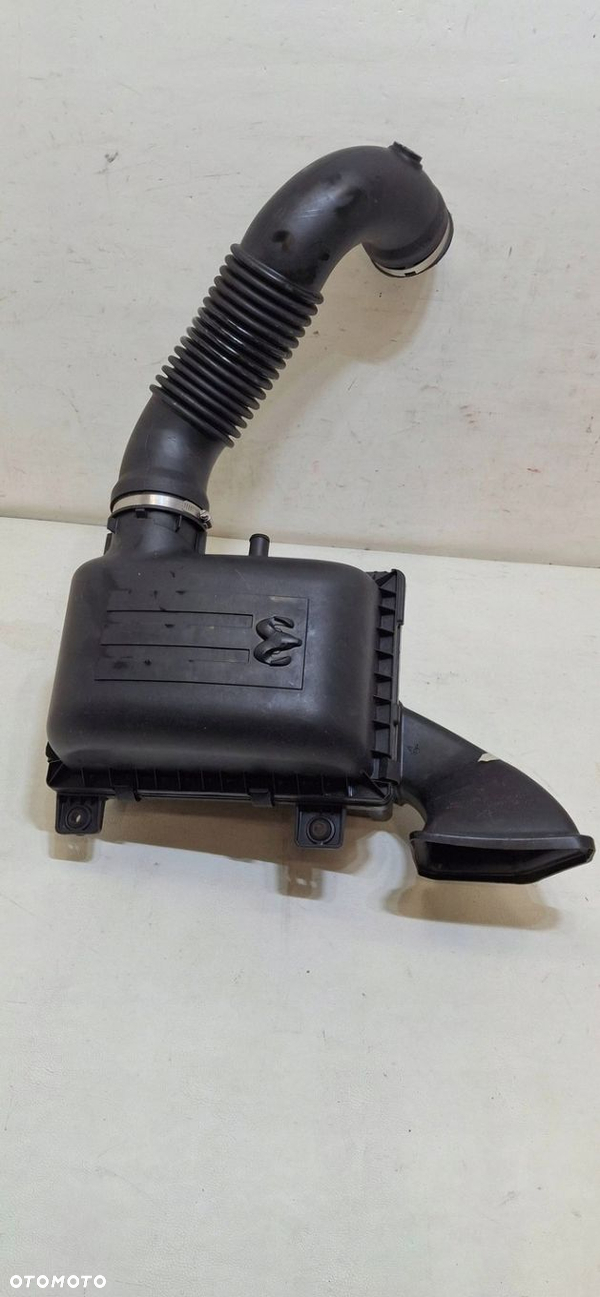 RURA OBUDOWA FILTRA POWIETRZA DODGE RAM 09- 68090732AA