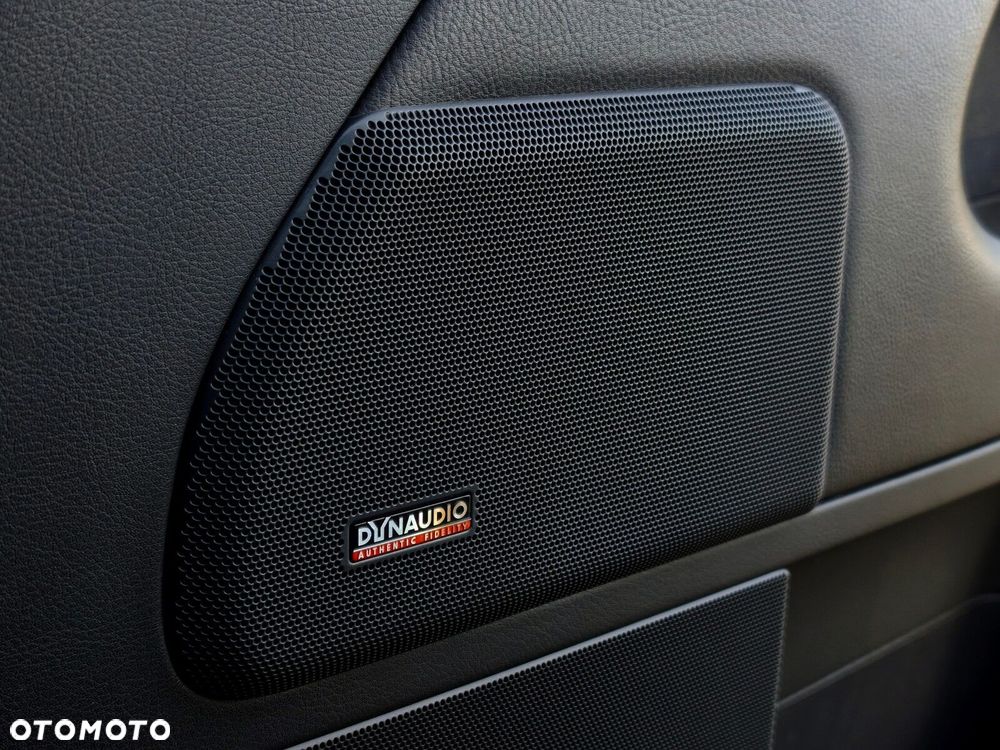 Volkswagen Multivan - 30