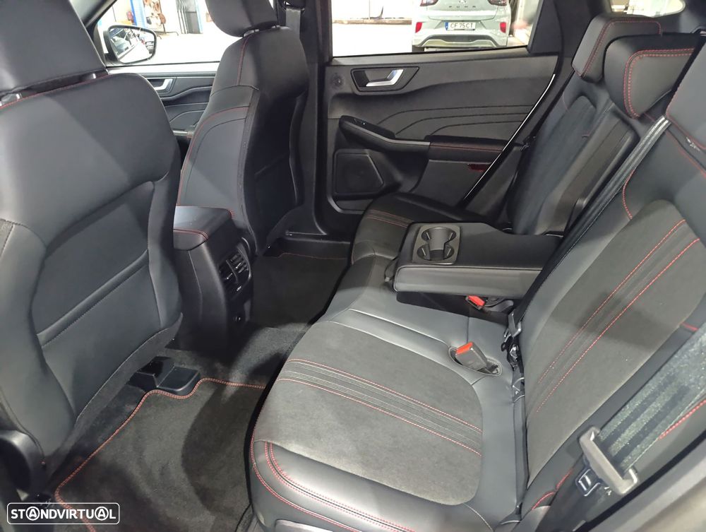 Ford Kuga 2.5 PHEV ST-Line - 8