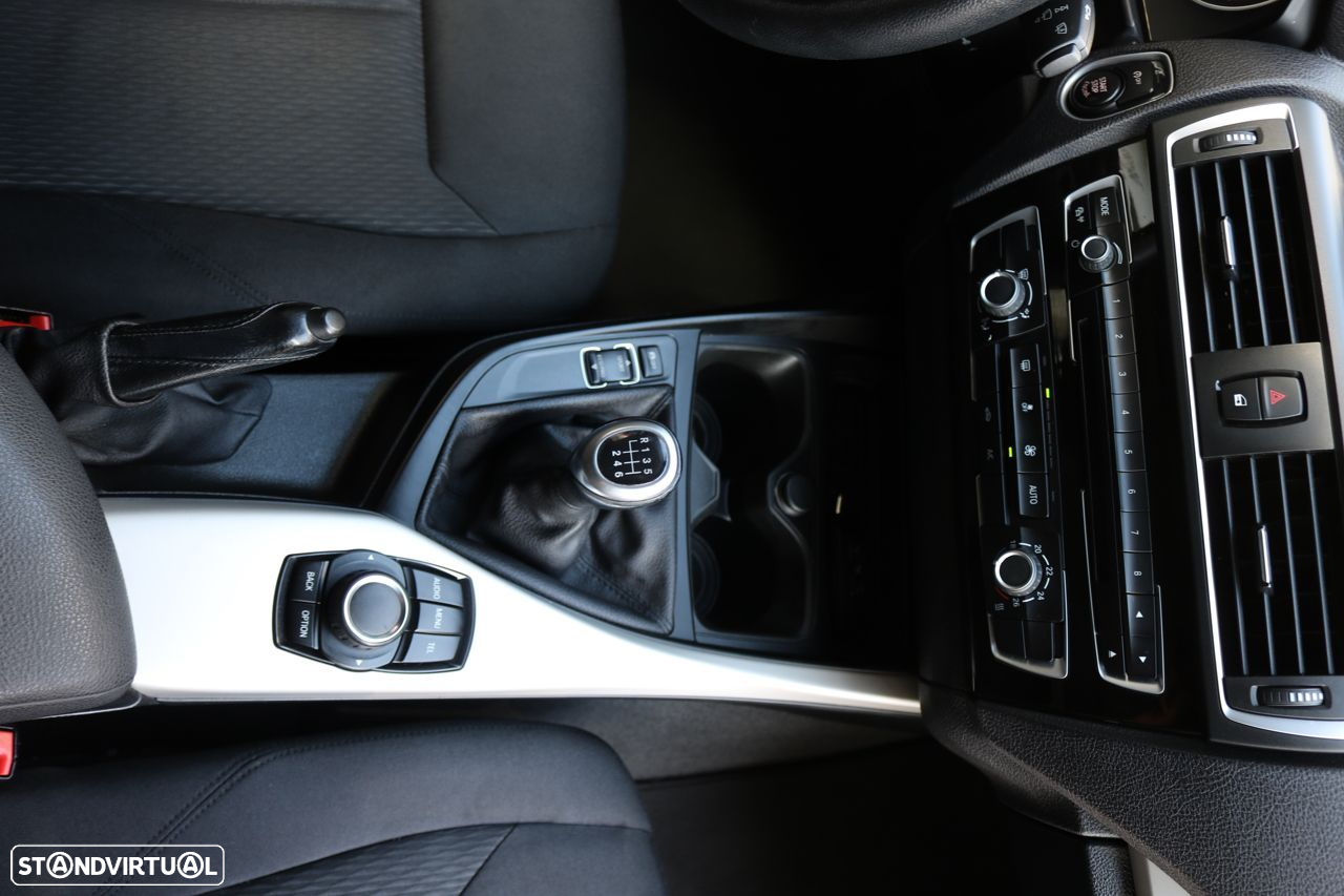 BMW 116 d EDynamics Line Urban - 22