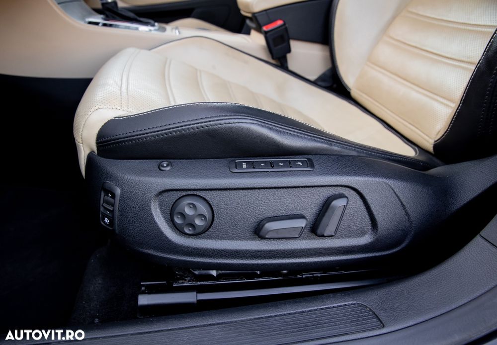 Volkswagen Passat CC - 19