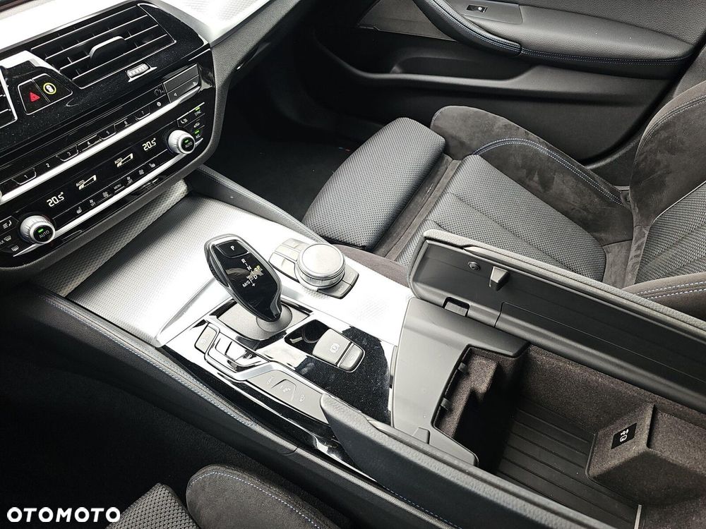 BMW Seria 5 - 24