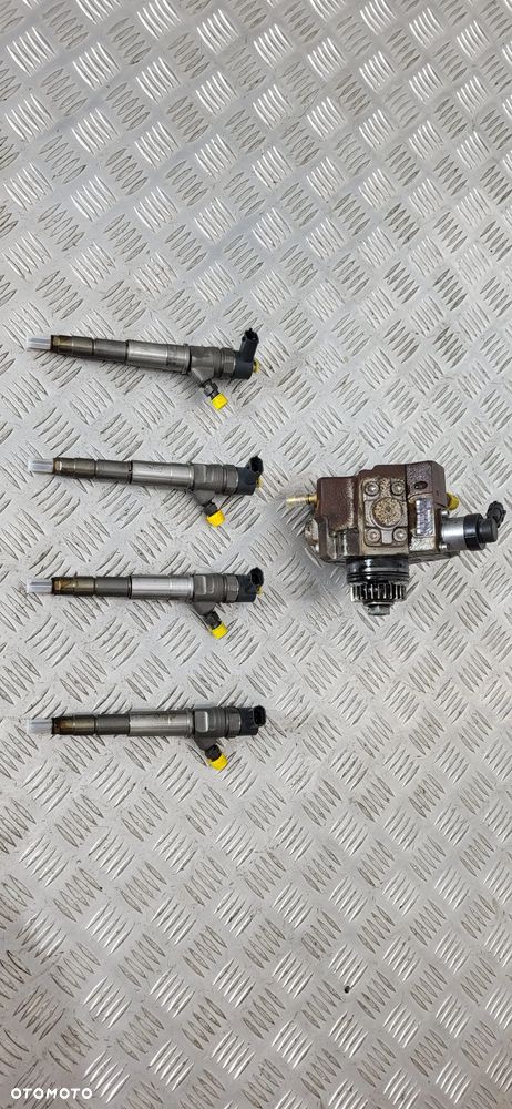 Opel Movano B 2.3 Wtryskiwacz Pompa Wtryskowa