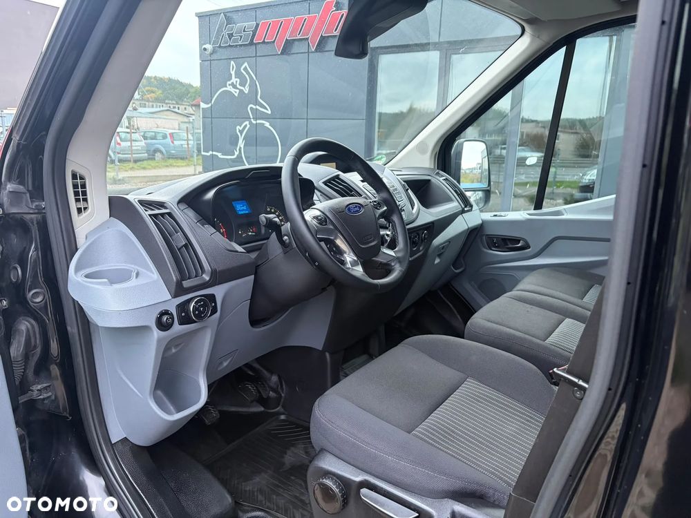 Ford Transit - 30