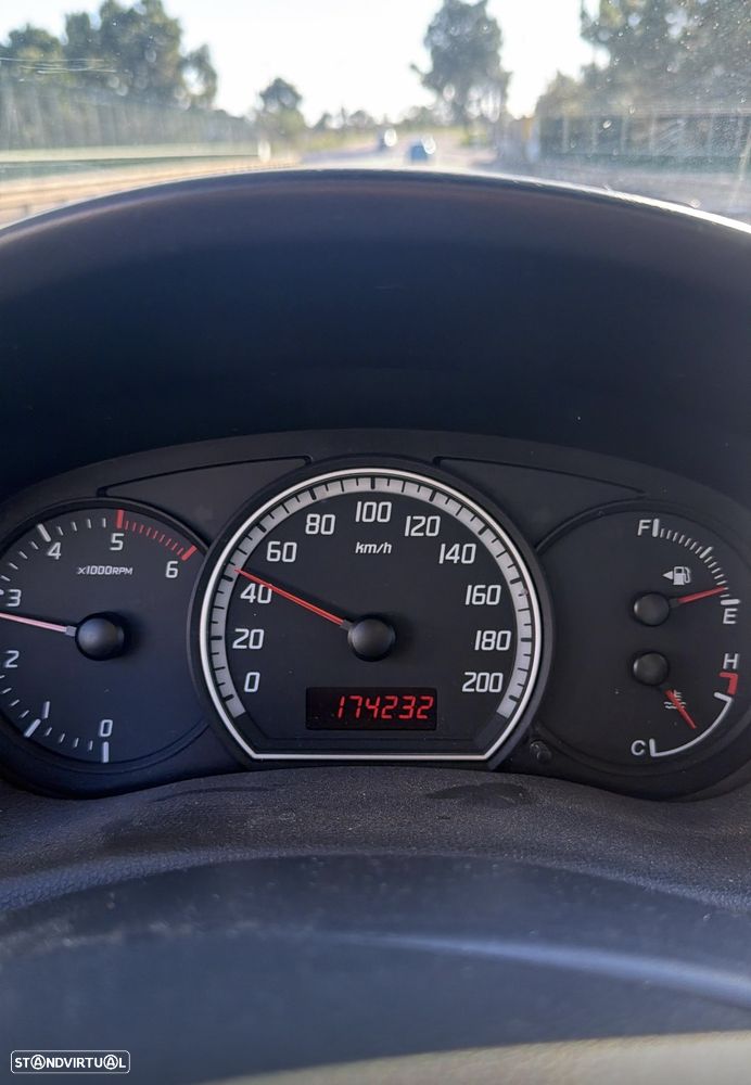 Suzuki Swift 1.3 DDiS Quiksilver - 2