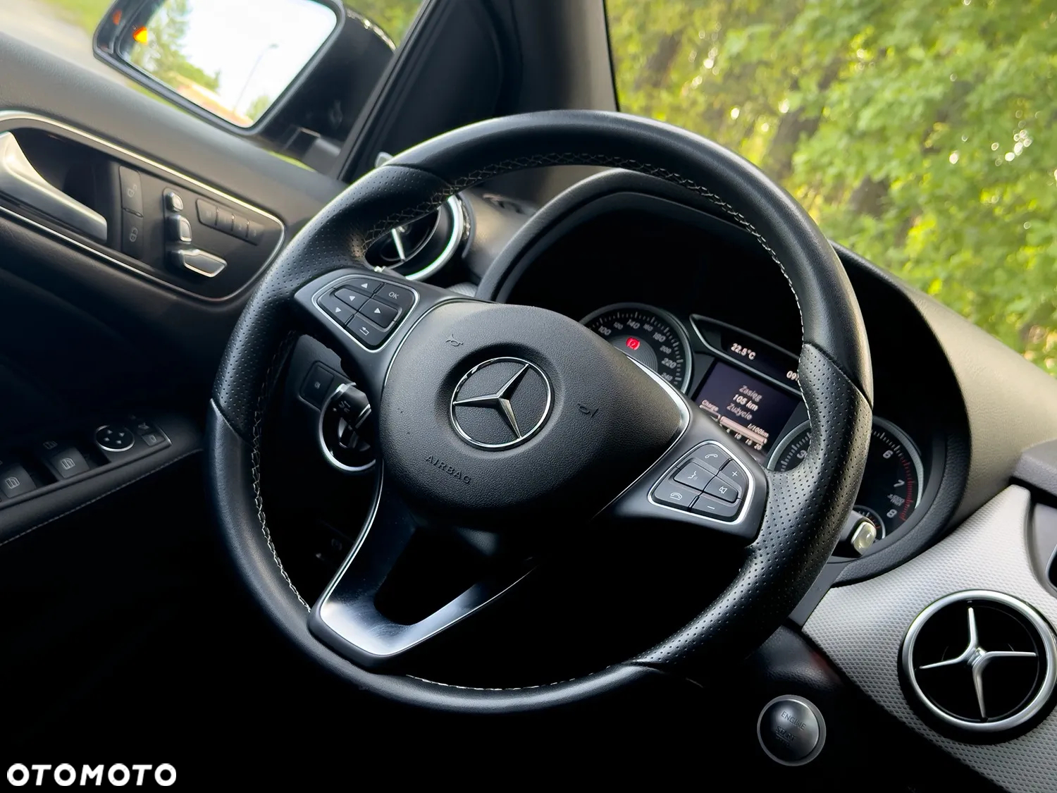 Mercedes-Benz Klasa B 250 7G-DCT Urban - 13