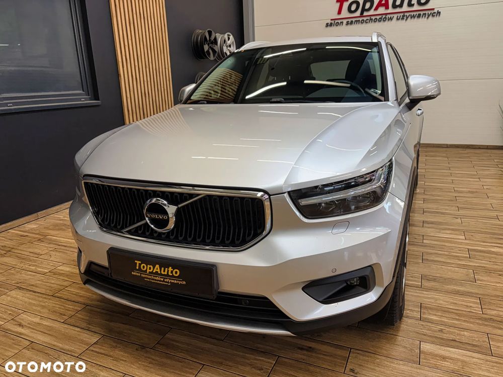 Volvo XC 40 D4 SCR AWD Momentum - 12