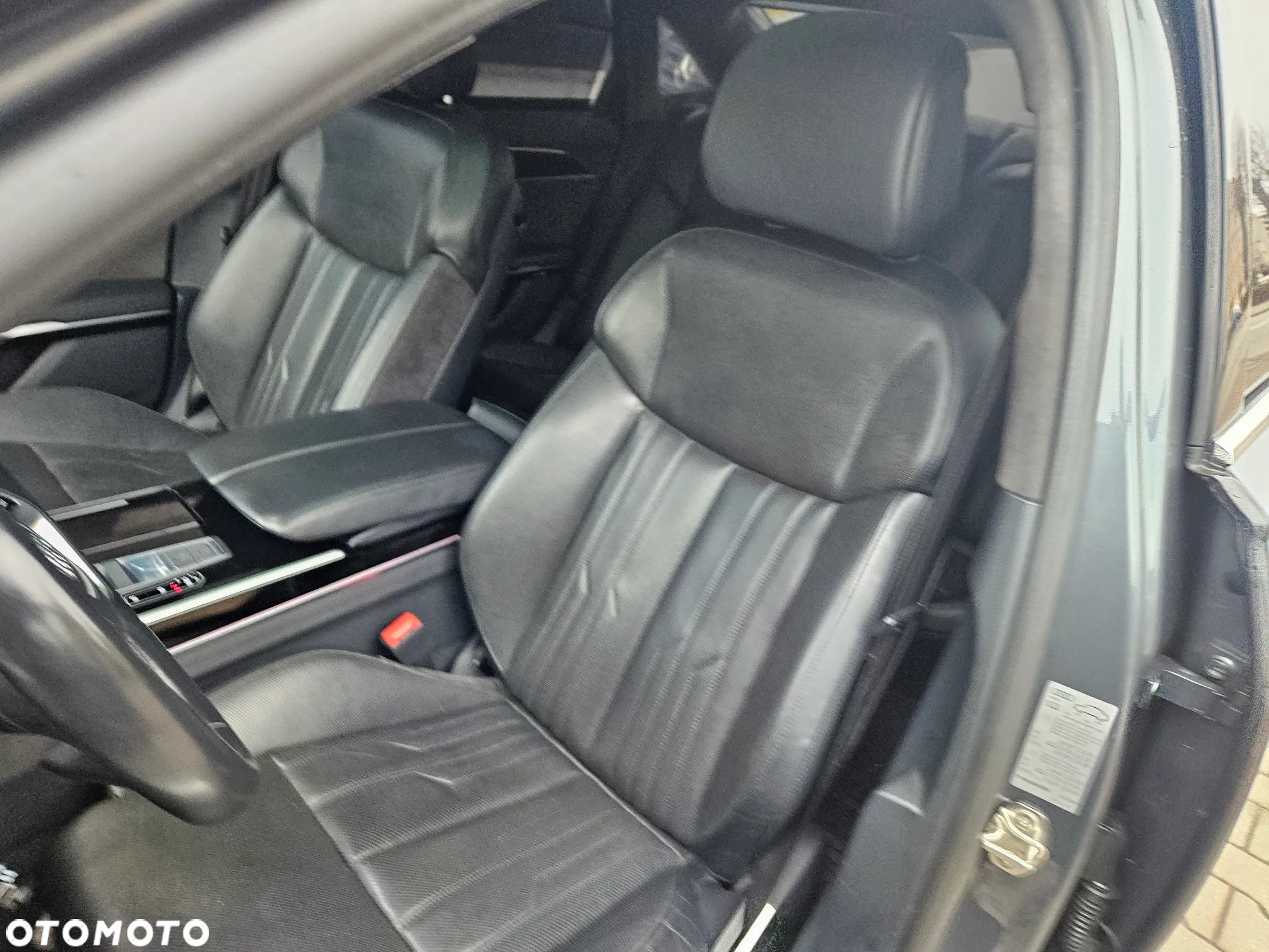 Audi A8 - 11