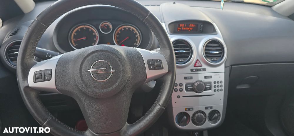 Opel Corsa 1.2 16V - 16