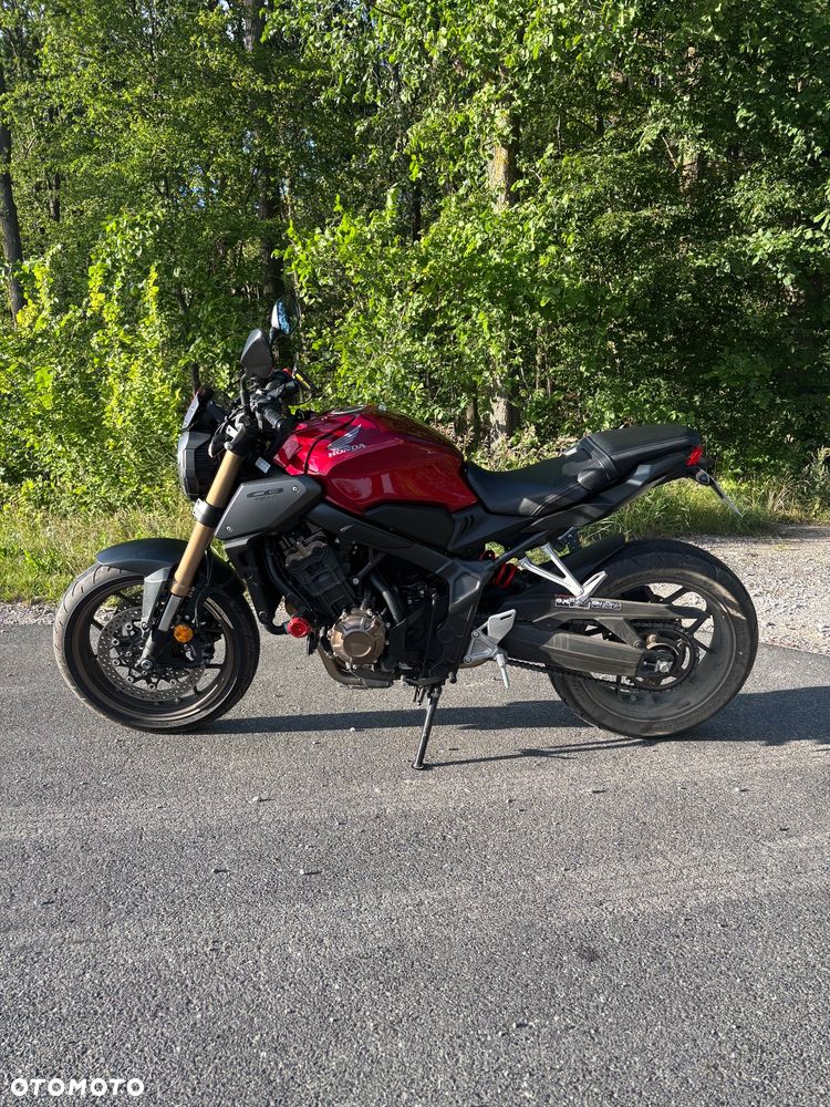 Honda CB - 2