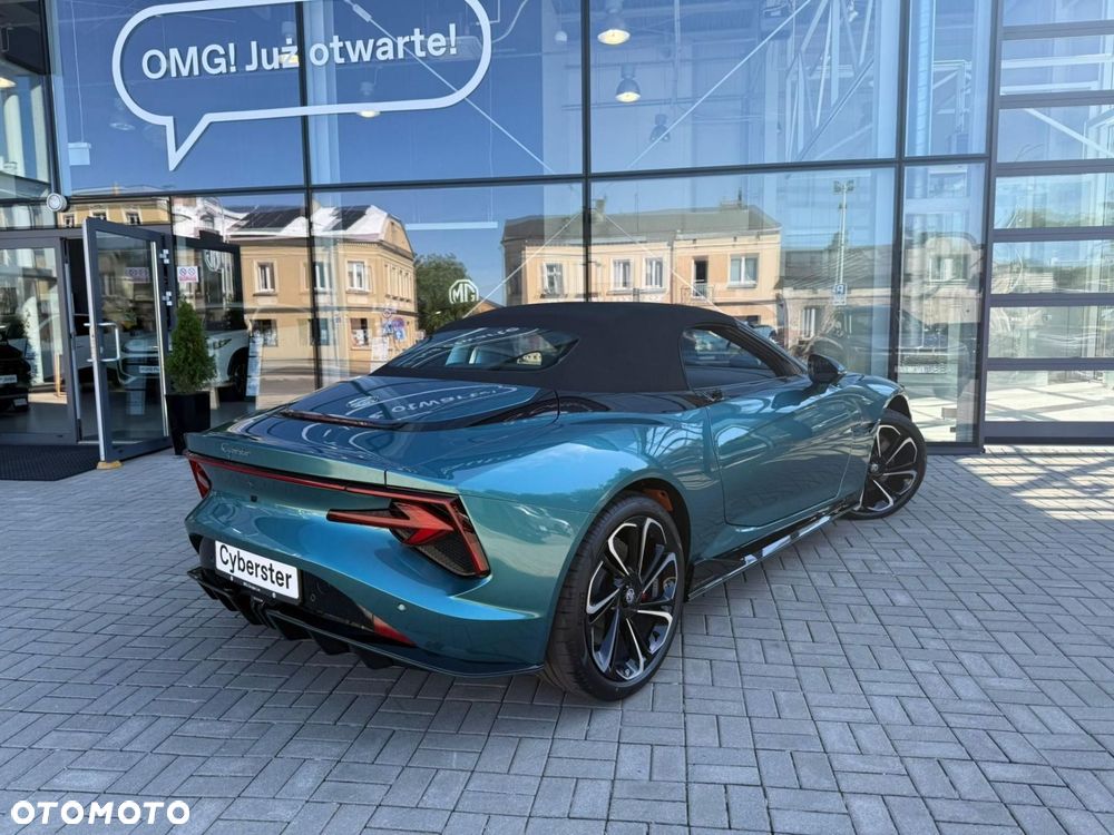MG Cyberster 77kWh AWD Czarny Dach - 23