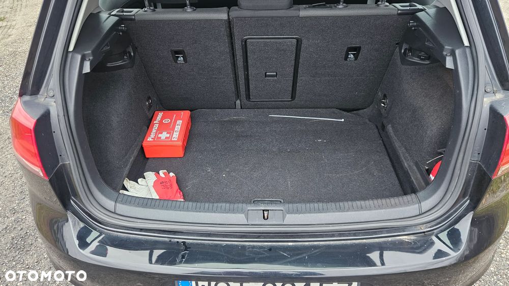 Volkswagen Golf 1.6 TDI DPF BlueMotion - 8