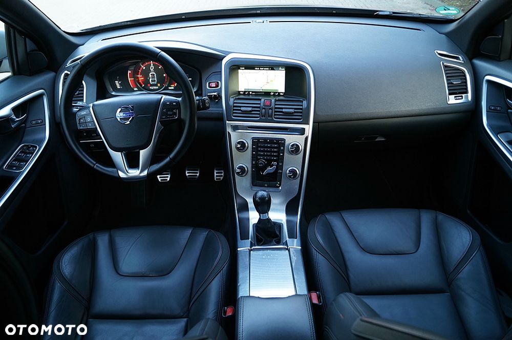 Volvo XC 60 D4 Ocean Race - 28