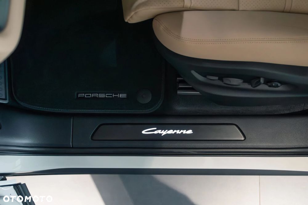 Porsche Cayenne Black Edition - 35