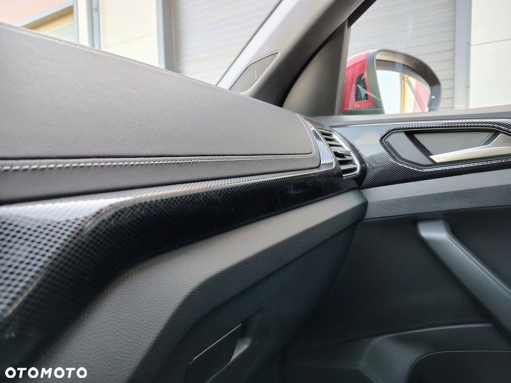 Volkswagen T-Cross 1.0 TSI R-Line Plus DSG - 18