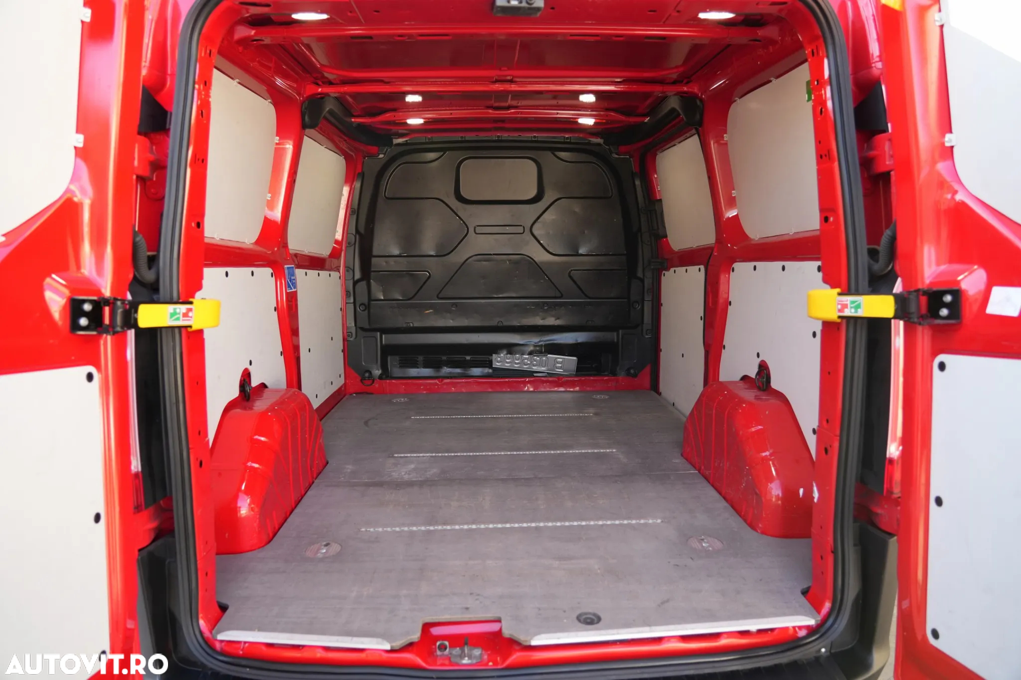 Ford Transit Custom - 10
