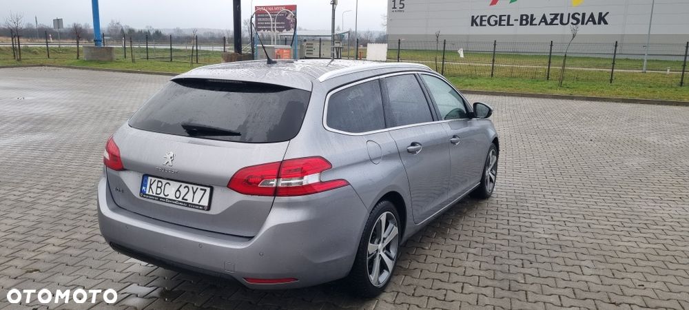 Peugeot 308 - 4