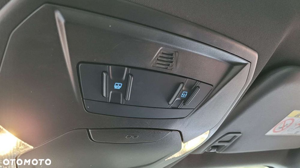 Ford Kuga - 30