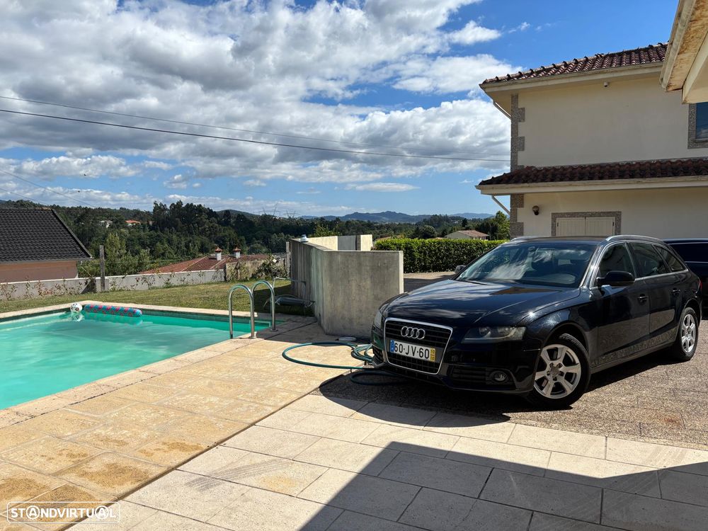 Audi A4 Avant 2.0 TDI Advance - 6
