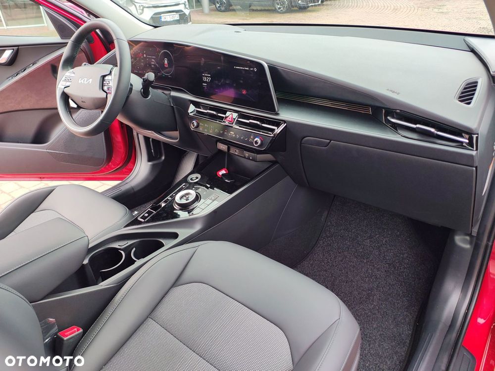 Kia Niro 1.6 GDI Hybrid Business Line - 19