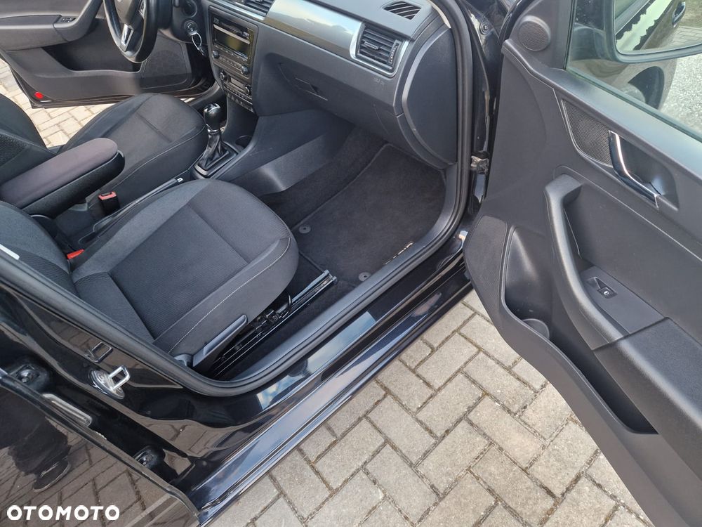 Skoda RAPID 1.6 TDI DSG Drive - 15