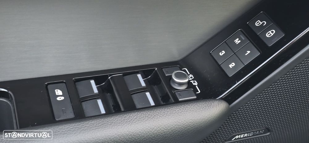 Land Rover Range Rover Velar 3.0d R-Dynamic HSE - 11