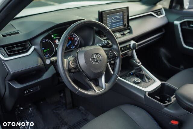 Toyota RAV4 - 18