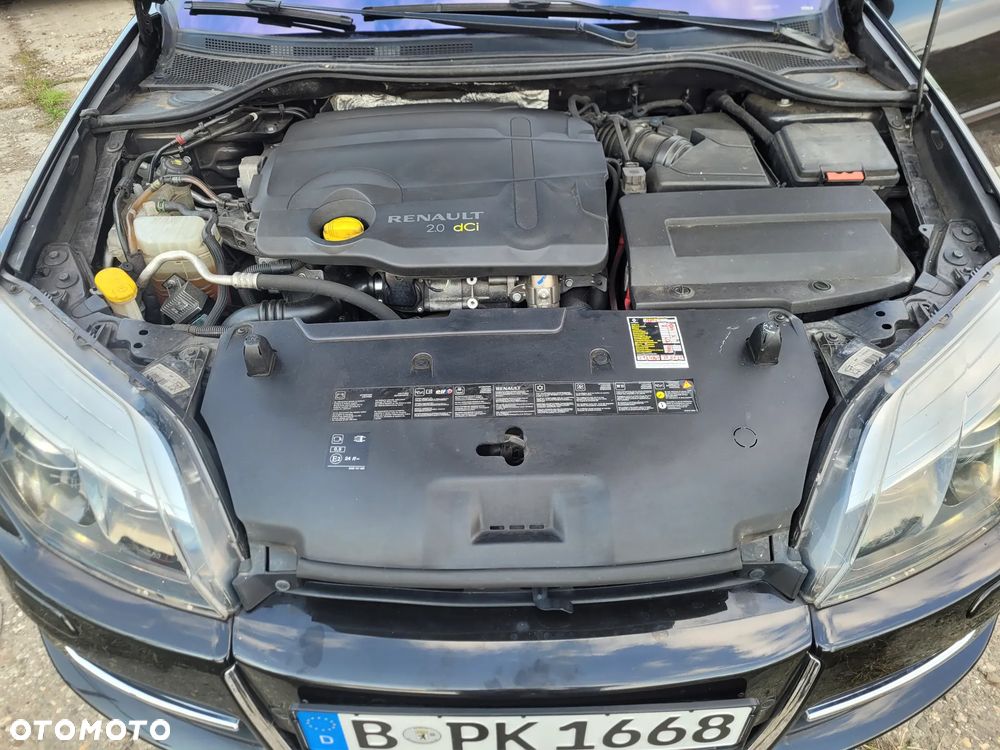 Renault Laguna dCi 150 FAP Start-Stop GT - 24