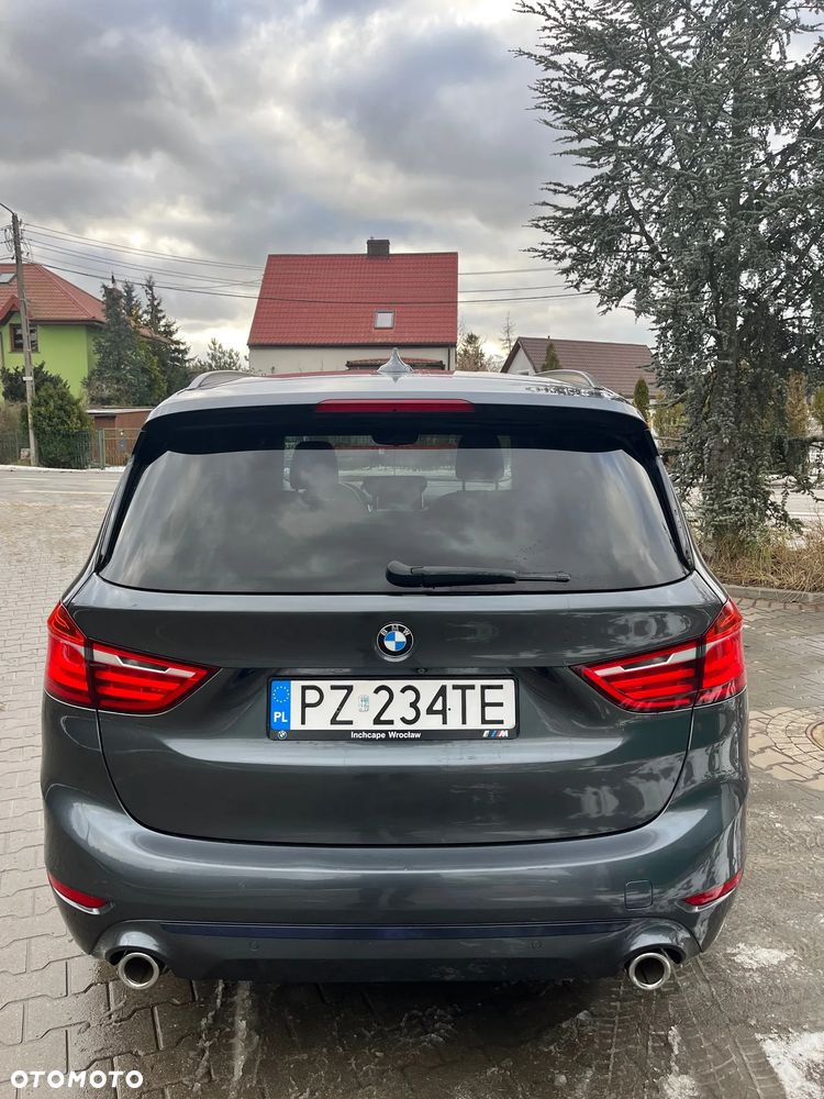 BMW Seria 2 218d xDrive Sport Line - 4
