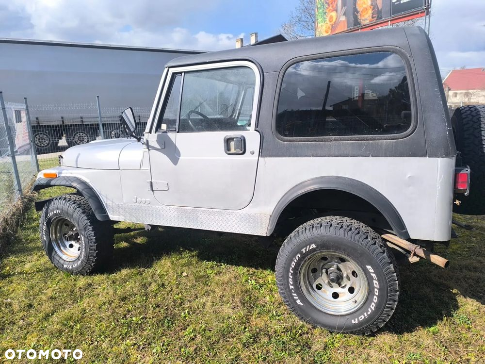 Jeep CJ - 7