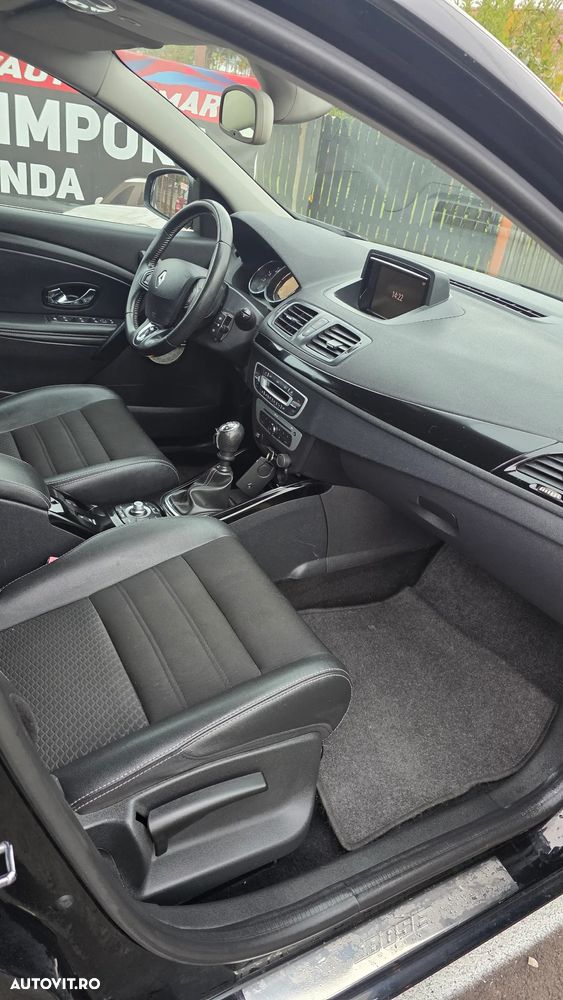 Renault Megane ENERGY dCi 110 Start & Stop Bose Edition - 19